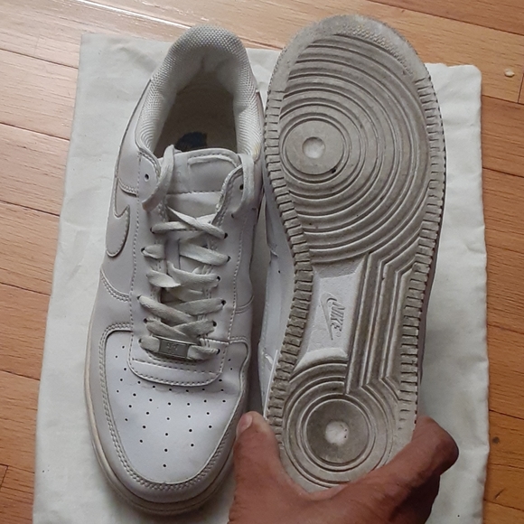 Sneaker - Picture 4 of 9